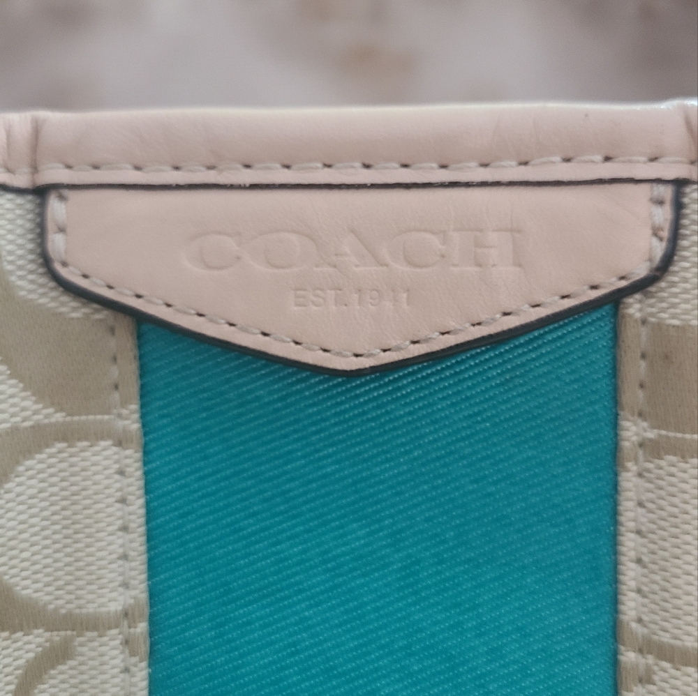 COACH Drawstring Carryall - Picture 2 of 10